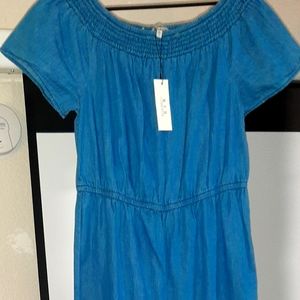 Light weight off shoulder denim jumper